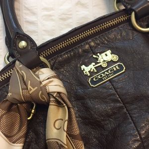 Soft Chocolate Brown Leather COACH Bag. EUC